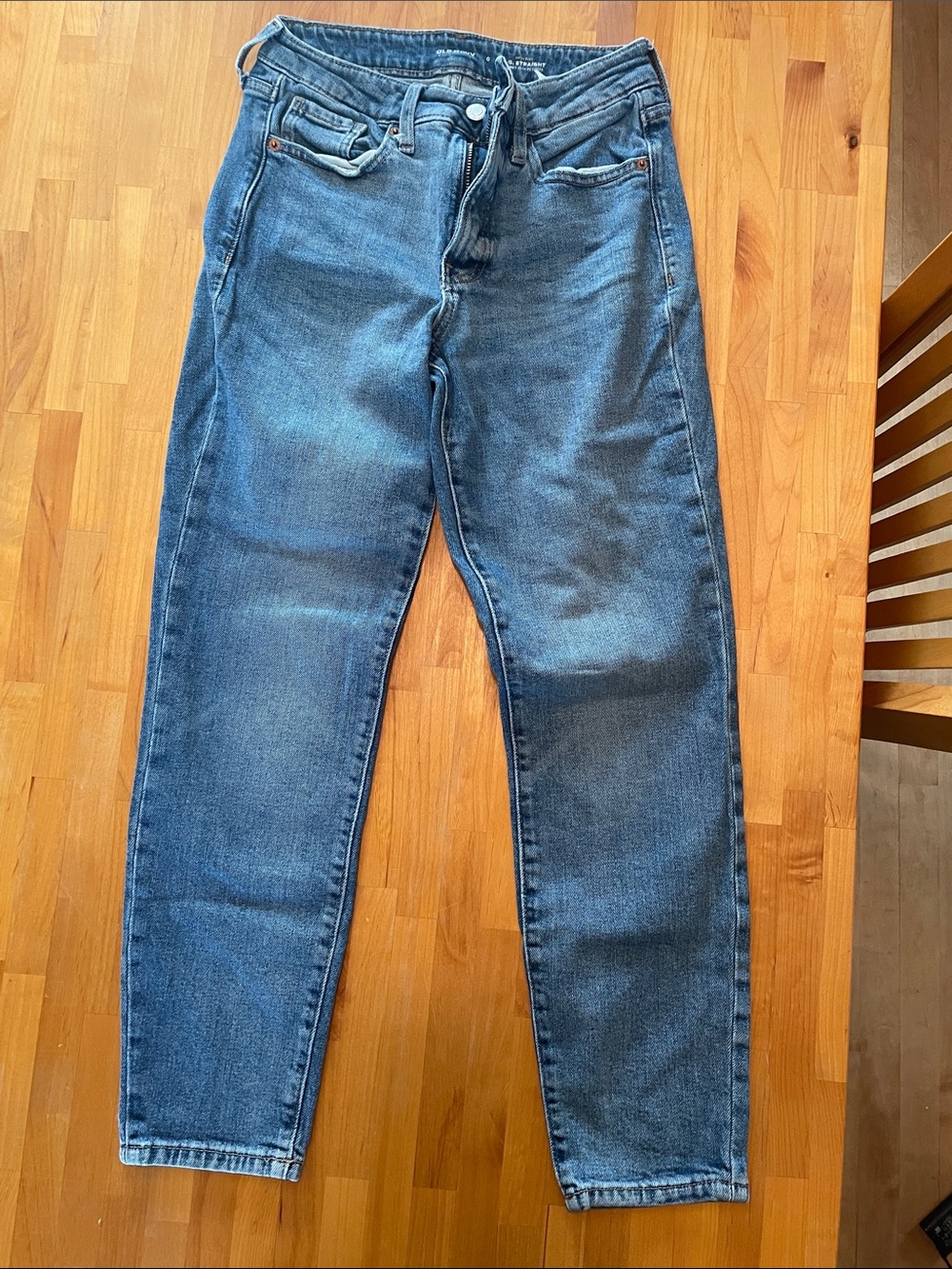 Old Navy Women's Straight-Leg Blue Jeans